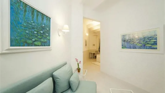 Rooms in Barcelona Ciutat Vella - photo 3