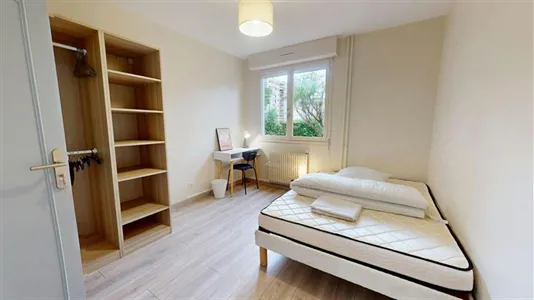 Rooms in Lyon - photo 3