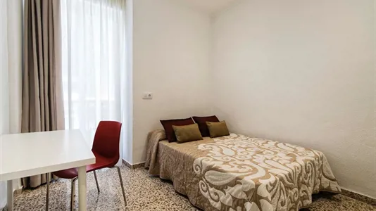 Rooms in Alicante/Alacant - photo 1