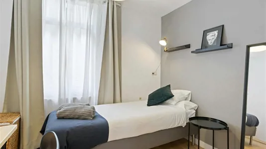 Rooms in Madrid Moncloa-Aravaca - photo 2