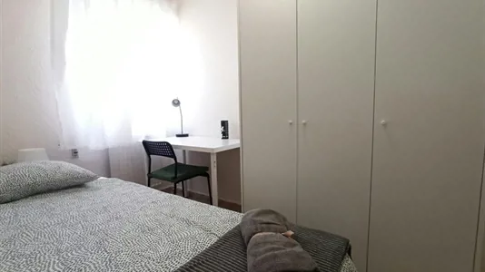 Rooms in Madrid Moncloa-Aravaca - photo 1