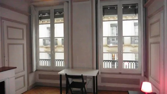 Rooms in Lyon - photo 2