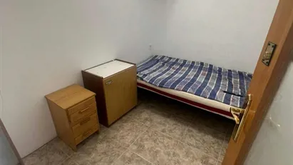 Room for rent in Cornellà de Llobregat, Cataluña