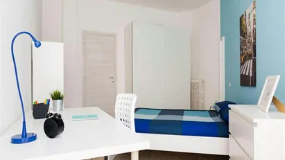 Room for rent in Buccinasco, Lombardia