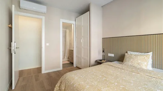 Rooms in Barcelona Eixample - photo 2