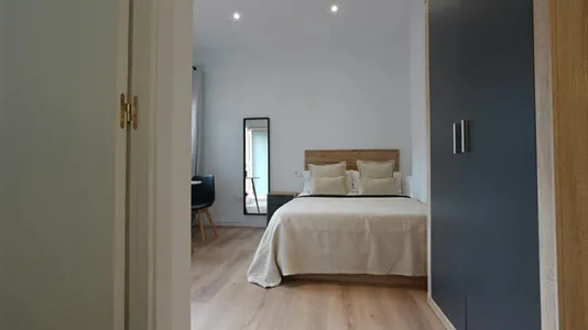 Rooms in Barcelona Eixample - photo 3