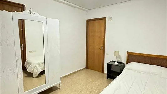 Rooms in Castellón de la Plana/Castelló de la Plana - photo 1