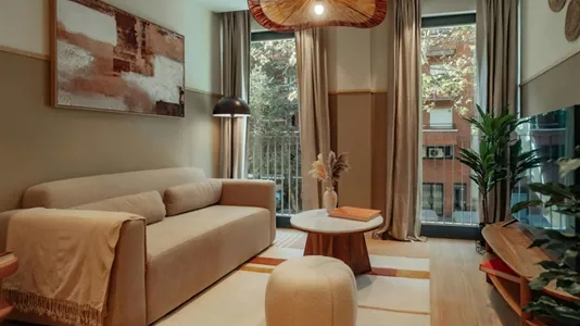 Apartments in Barcelona Eixample - photo 2