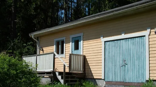 Houses in Södertälje - photo 3