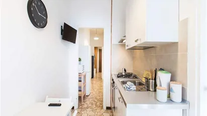 Room for rent in Milano Zona 6 - Barona, Lorenteggio, Milan