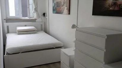 Room for rent in Milano Zona 9 - Porta Garibaldi, Niguarda, Milan