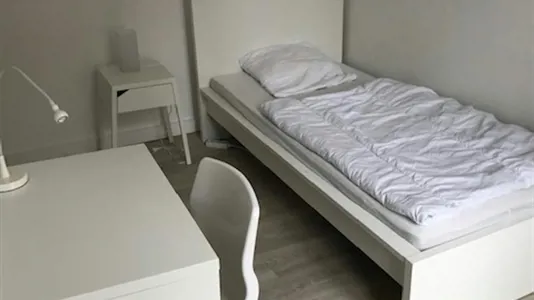 Rooms in Brussels Sint-Joost-ten-Node - photo 2