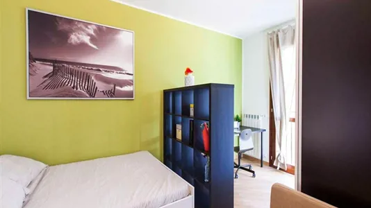 Rooms in Milano Zona 5 - Vigentino, Chiaravalle, Gratosoglio - photo 3