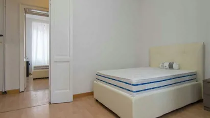 Room for rent in Milano Zona 4 - Vittoria, Forlanini, Milan