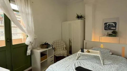 Rooms in Valencia Ciutat Vella - photo 1