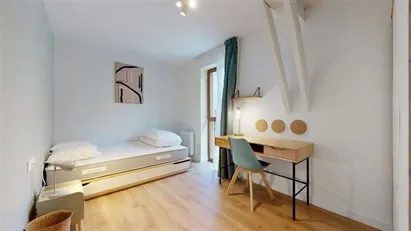 Room for rent in Lyon, Auvergne-Rhône-Alpes