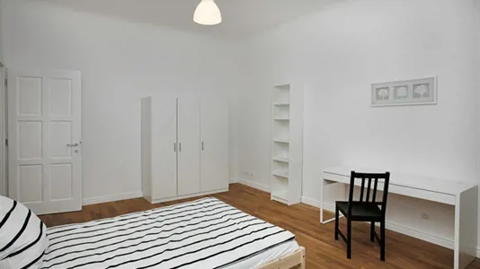 Rooms in Berlin Charlottenburg-Wilmersdorf - photo 2