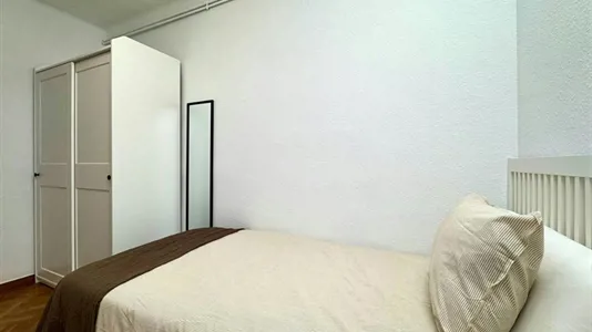 Rooms in L'Hospitalet de Llobregat - photo 2