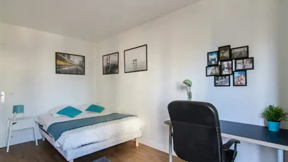 Room for rent in Nanterre, Île-de-France