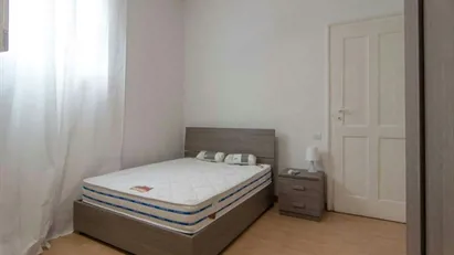 Room for rent in Milano Zona 4 - Vittoria, Forlanini, Milan