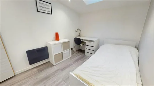 Rooms in Saint-Étienne - photo 2