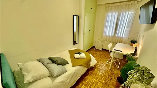 Rooms in Zaragoza - photo 1