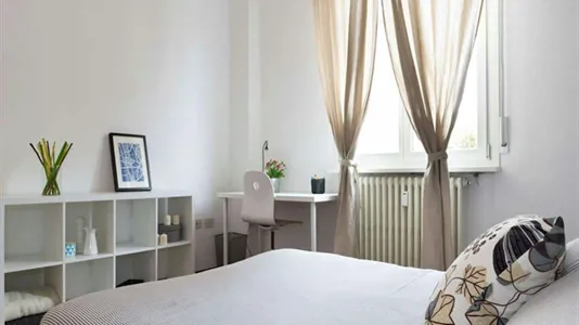 Rooms in Milano Zona 2 - Stazione Centrale, Gorla, Turro, Greco, Crescenzago - photo 1