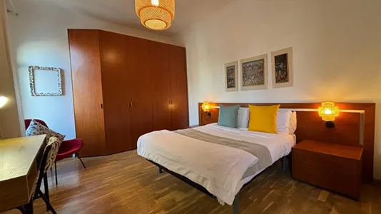 Rooms in Barcelona Eixample - photo 2