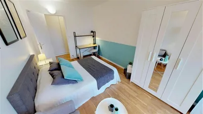 Room for rent in Lyon, Auvergne-Rhône-Alpes