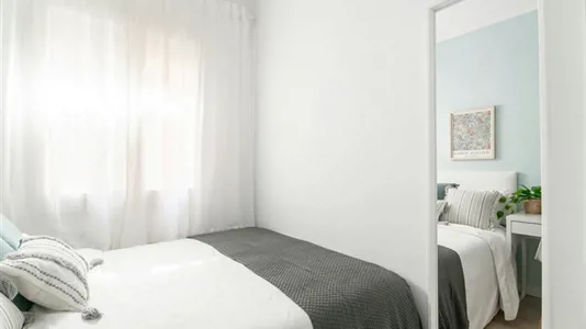 Rooms in L'Hospitalet de Llobregat - photo 3