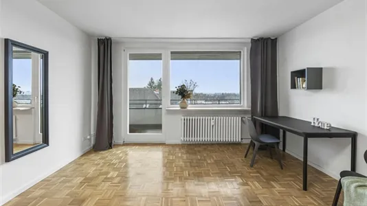 Rooms in Berlin Charlottenburg-Wilmersdorf - photo 3