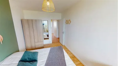 Room for rent in Nanterre, Île-de-France