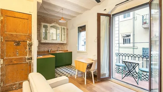 Apartments in Barcelona Ciutat Vella - photo 2