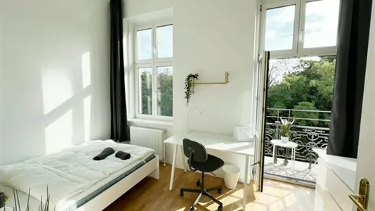 Rooms in Vienna Alsergrund - photo 1