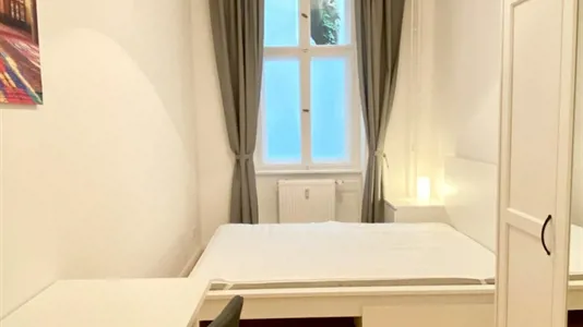 Rooms in Berlin Charlottenburg-Wilmersdorf - photo 2