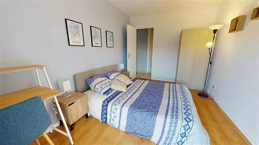 Rooms in Saint-Étienne - photo 3