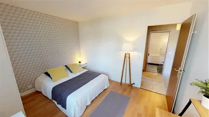 Room for rent in Nanterre, Île-de-France