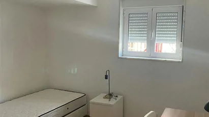 Room for rent in Loures, Lisbon (region)