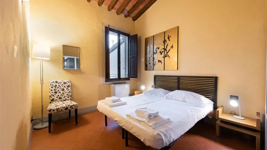 Apartments in Florence - photo 2