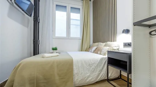 Rooms in Valencia Ciutat Vella - photo 3