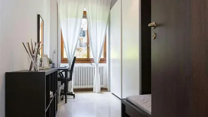 Room for rent in Milano Zona 7 - Baggio, De Angeli, San Siro, Milan