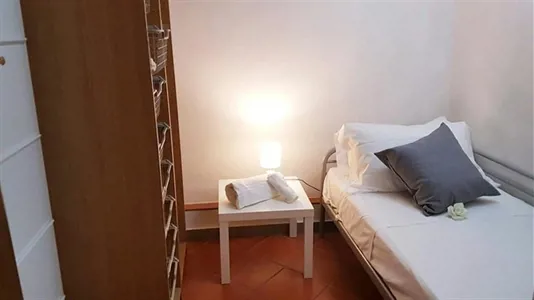 Rooms in Florence - photo 2