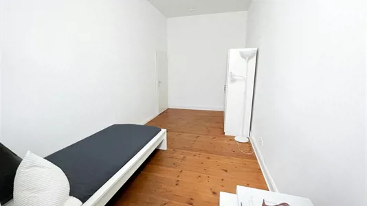 Rooms in Berlin Friedrichshain-Kreuzberg - photo 2