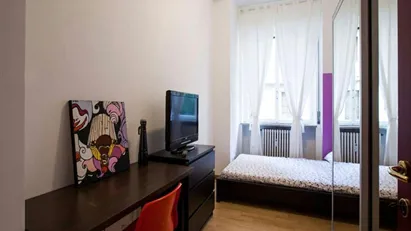 Room for rent in Milano Zona 8 - Fiera, Gallaratese, Quarto Oggiaro, Milan