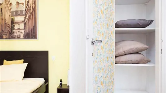 Rooms in Milano Zona 8 - Fiera, Gallaratese, Quarto Oggiaro - photo 2