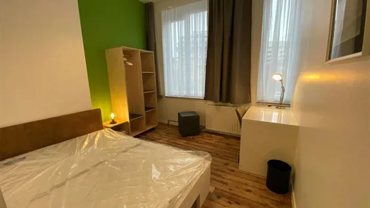 Rooms in Brussels Sint-Gillis - photo 2