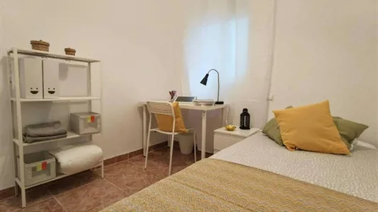 Rooms in Valencia L'Eixample - photo 2