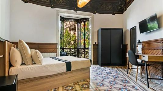 Rooms in Barcelona Eixample - photo 3