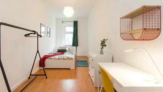 Rooms in Berlin Charlottenburg-Wilmersdorf - photo 1