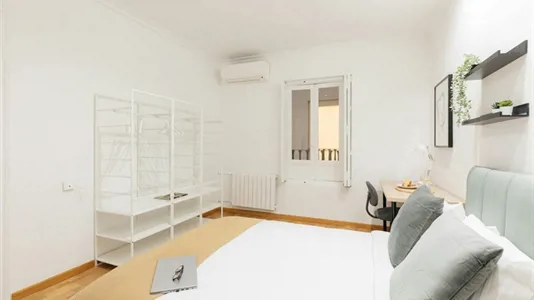 Rooms in Valencia L'Eixample - photo 2